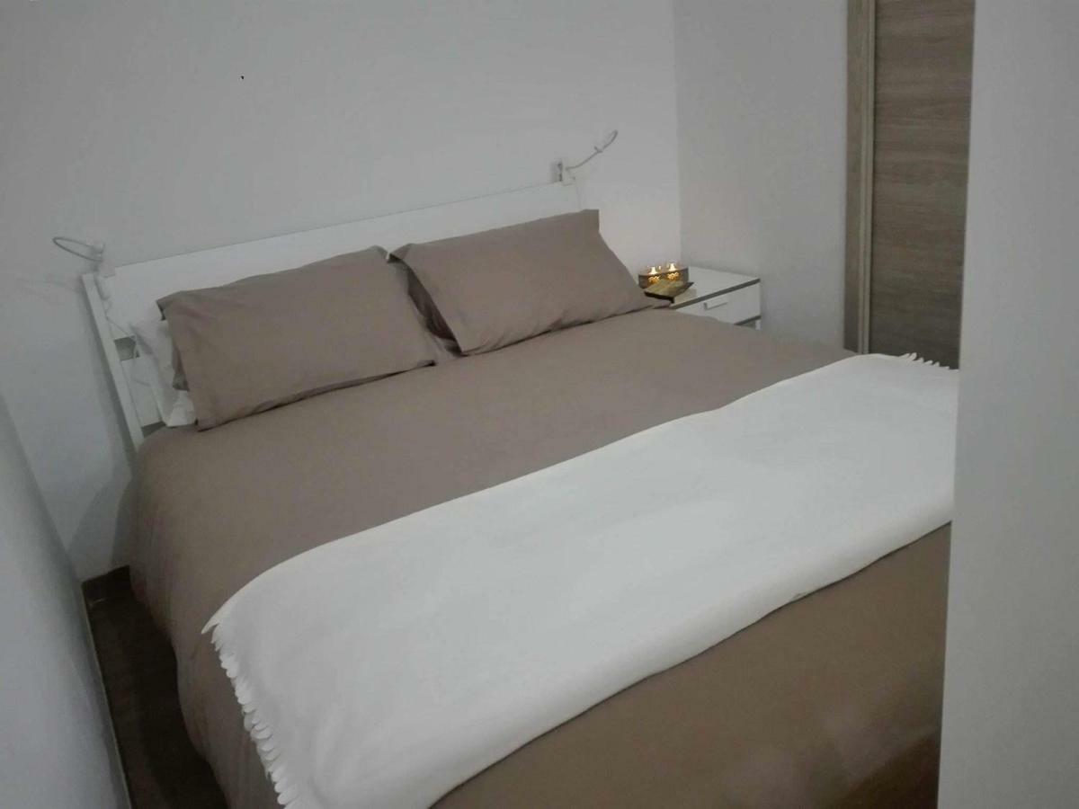 Al Centro Di Cagliari Apartment Bagian luar foto