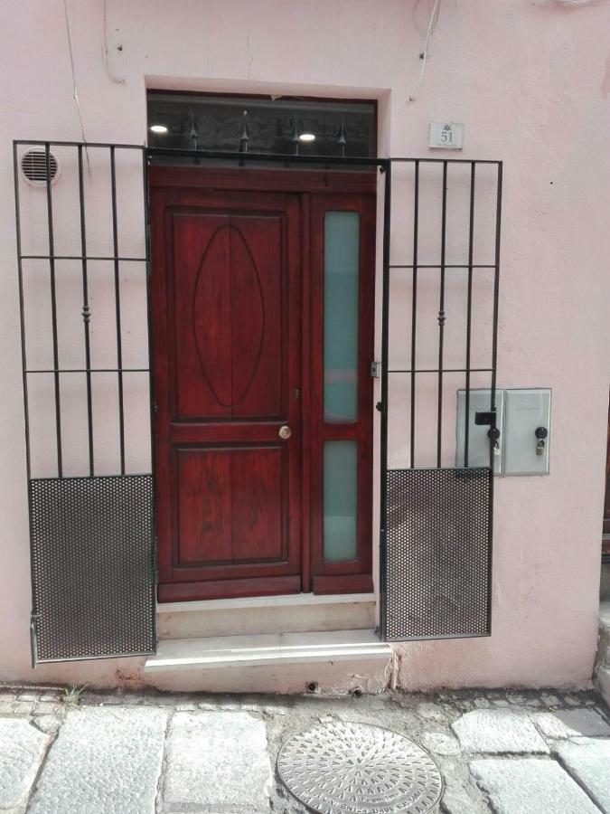 Al Centro Di Cagliari Apartment Bagian luar foto